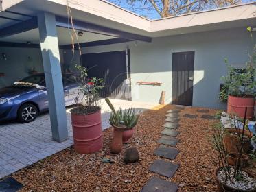 2 - Garagem/estacionamento