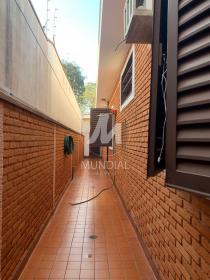 11 - Quintal/corredores