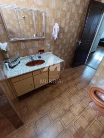 12 - Banheiro/lavabo