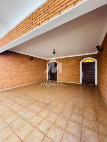 3 - Garagem/estacionamento