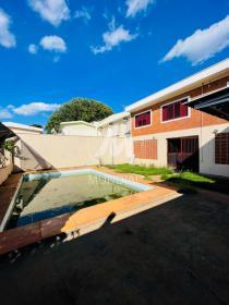 34 - Piscina