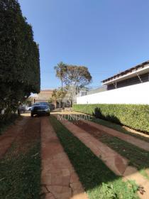 24 - Garagem/estacionamento