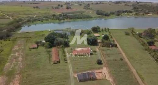 4 - Terreno/Lote