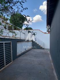23 - Quintal/corredores