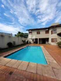 40 - Piscina
