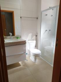 27 - Suite