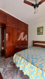 12 - Dormitorio