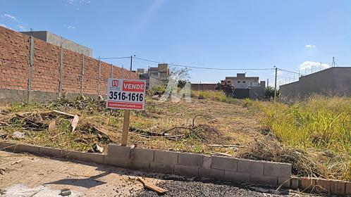 1 - Terreno/Lote