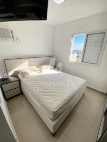 12 - Suite