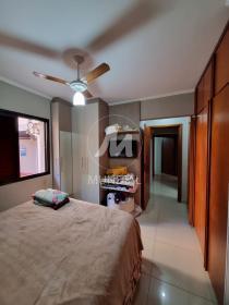 12 - Suite