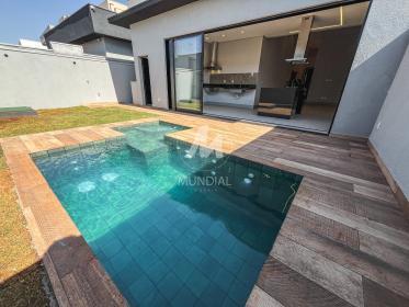 25 - Piscina