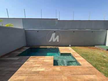 27 - Piscina