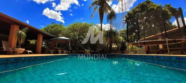 3 - Piscina