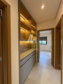 6 - Suite