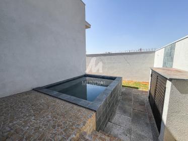 12 - Piscina