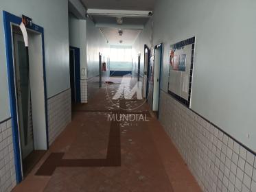 16 - Quintal/corredores