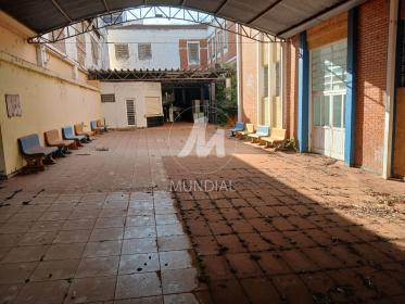 22 - Quintal/corredores