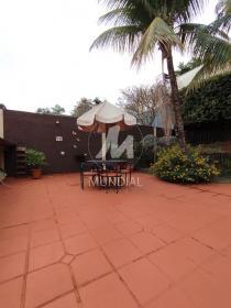 24 - Quintal/corredores