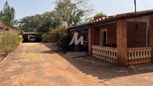2 - Garagem/estacionamento