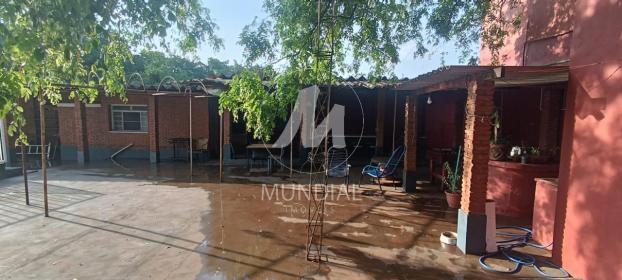 8 - Quintal/corredores