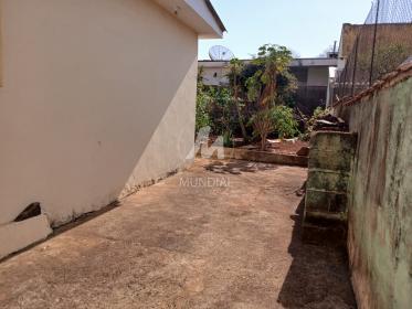 17 - Quintal/corredores