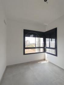 13 - Suite