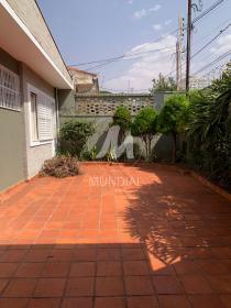2 - Garagem/estacionamento