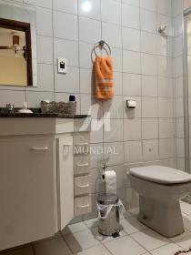 8 - Banheiro/lavabo