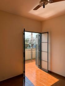 32 - Dormitorio