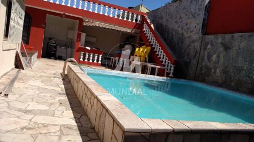 14 - Piscina