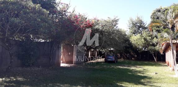 14 - Garagem/estacionamento