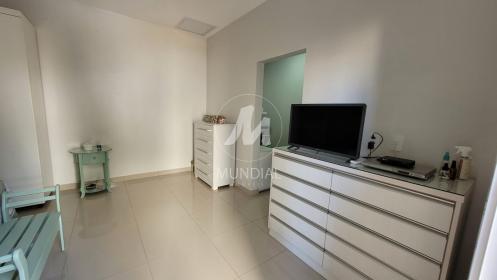 11 - Dormitorio