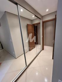 14 - Closet