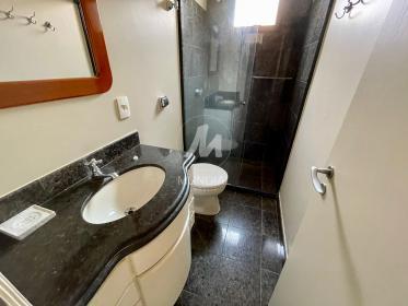 16 - Banheiro/lavabo
