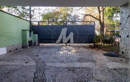 4 - Garagem/estacionamento