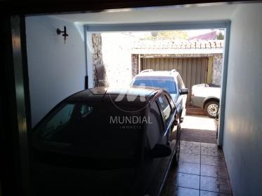 1 - Garagem/estacionamento