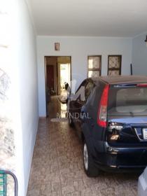 2 - Garagem/estacionamento
