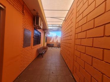 27 - Quintal/corredores