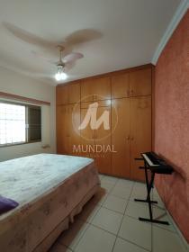 12 - Dormitorio