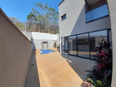 27 - Quintal/corredores