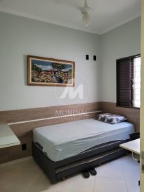 11 - Dormitorio