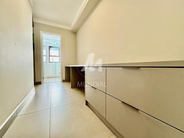 32 - Suite