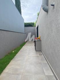 18 - Quintal/corredores