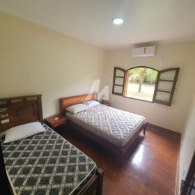 10 - Dormitorio