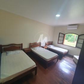 11 - Dormitorio