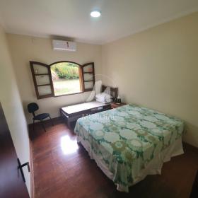 13 - Dormitorio