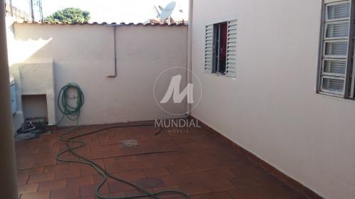 3 - Garagem/estacionamento