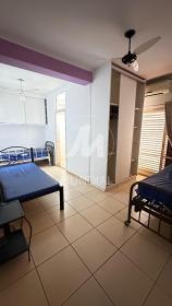 20 - Dormitorio