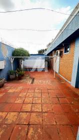22 - Quintal/corredores