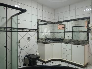 11 - Suite
